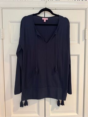 Lilly Pulitzer Navy V-Neck long thin cotton sweater with Pink Label